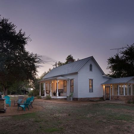 Mustard Seed B&B On The Llano Экстерьер фото