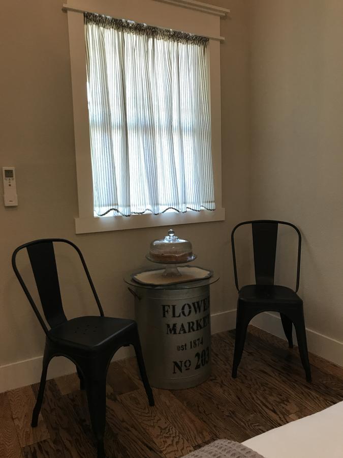 Mustard Seed B&B On The Llano Экстерьер фото